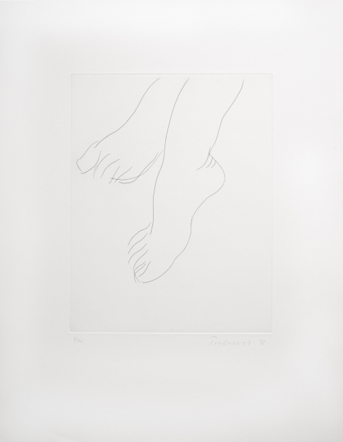 A simplified linear depiction of of feet; ankles and feet appear to be crossed and dangling.